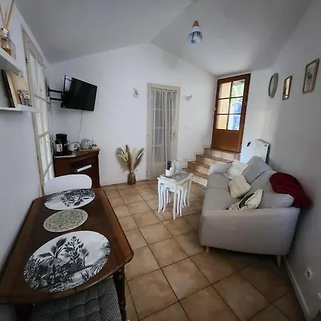 Apartman Petite Maison Atypique A 20min Du Futuroscope, Avec Terrasse